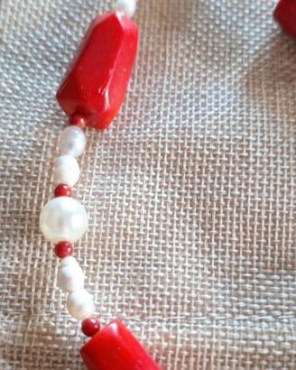 collana in perle di fiume  e corallo