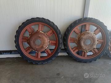 Trattore gomme e cerchi sezione stretta