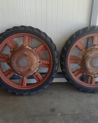 Trattore gomme e cerchi sezione stretta