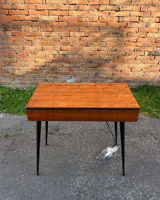 Macchina da cucire vintage SALMOIRAGHI 33A