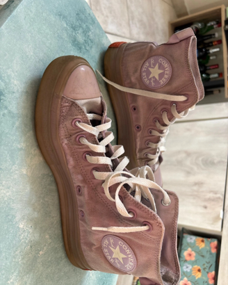 Scarpe Coverse alte Chuck Taylor lilla