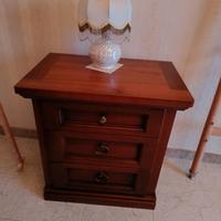 comò comodini e letto