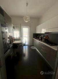 CUCINA LUBE CON ELETTRODOMESTICI INCLUSI
