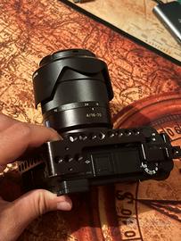 Sony 6500 + Zeiss 16-70mm