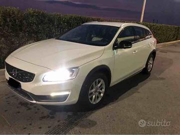 Volvo v60 cross country 2015
