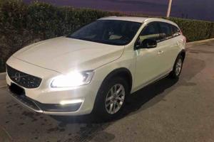 Volvo v60 cross country 2015