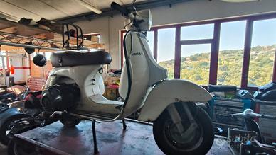 vespa p200e senza frecce del 78
