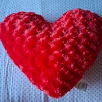 Peluche cuore / cuscino adorabilmente morbidoso