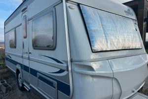 Roulotte FENDT Saphir 490 TKM