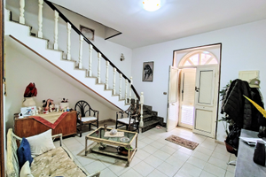 Appartamento abitabile su due livelli - ben tenuto