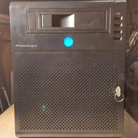 HP Microserver ProLiant G7 NAS per 5 HDD + 2 SSD