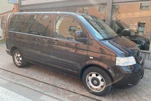Volkswagen Multivan 2.5 TDI/174CV 4motion Highline