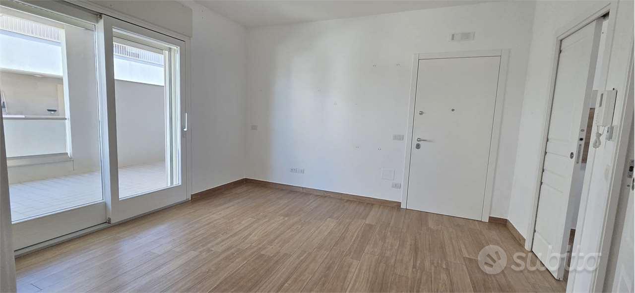 Subito - Studi Santi Servizi Immobiliari - TRE VANI OLTRE ACCESSORI ...