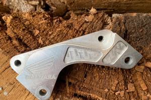 Honda xr 650 staffa pinza freno