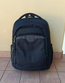 Bagaglio a zaino dimensioni circa cm 44x33x20