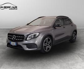 Mercedes GLA-X156 2017 - GLA 220 d Premium 4matic
