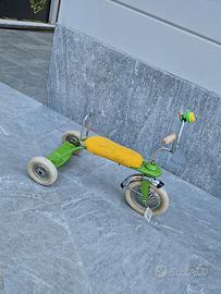 Bici triciclo vintage bambino gialla e verde