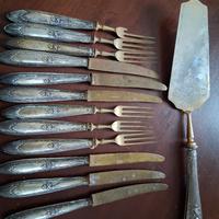 Antico servito di posate da dolce o frutta