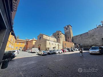 3 LOCALI A VITERBO