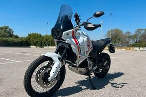 Ducati DesertX superaccessoriata