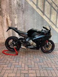 CBR 1000 rr