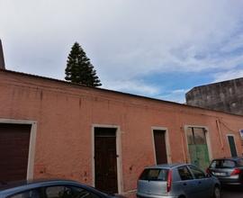 Pressi Piazza Italia - Complesso immobiliare