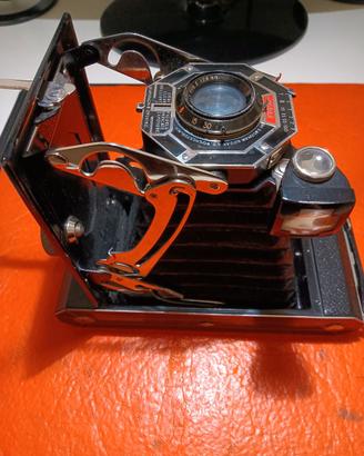 Fotocamera  vintage a soffietto Kodak  SIX 16