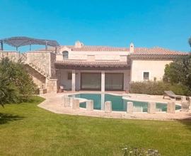 Porto Rotondo: Porzione di villa con piscina