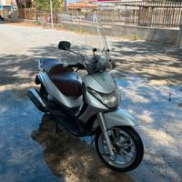 Piaggio Beverly 400
