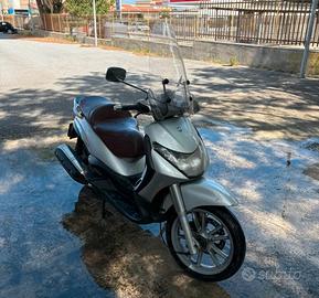 Piaggio Beverly 400