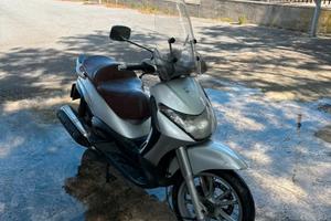 Piaggio Beverly 400