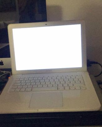 Macbook Bianco A1342 2010