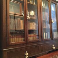 Libreria antica in legno