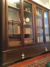 Libreria antica in legno