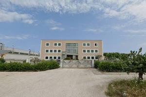 Immobile in asta di 10861 m² con più di 5 locali a