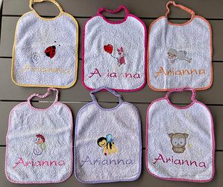 6 bavaglini asilo ricamati nome Arianna handmade