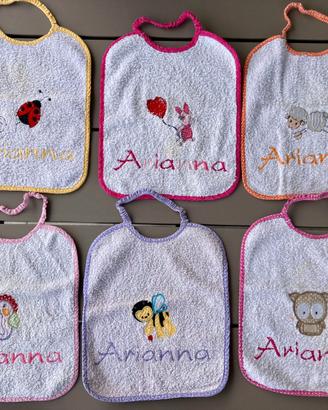 6 bavaglini asilo ricamati nome Arianna handmade