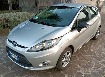 Ford Fiesta 1.2 benzina euro 5 