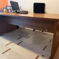 Stock arredamento ufficio/ambulatorio completo