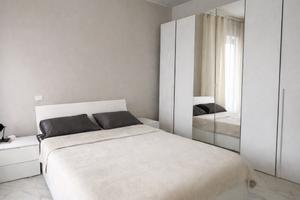 Appartamento camera e cucina abitabile