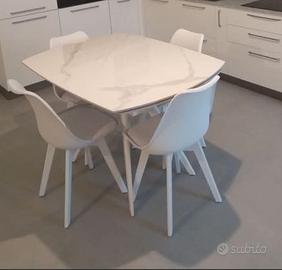 Tavolo estensibile