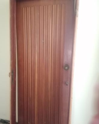 Portoncino d'ingresso in legno 