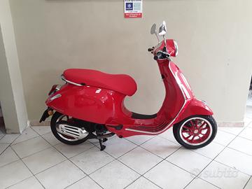 Vespa Primavera 50 RED