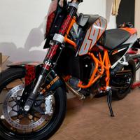 Ktm Duke 690