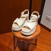 Elvio Zanon sandalo alto Numero 38 color panna