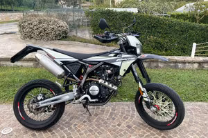 FANTIC XMF 125 MOTARD