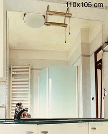 Specchio con illuminazione