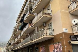 Via Brunelleschi - Locale 2 luci di 155 mq circa