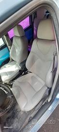 sedili in pelle alfaromeo