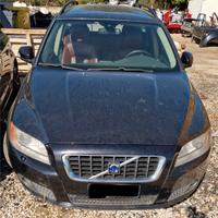 Volvo V70 D5 anno 2009 per ricambi (2a)